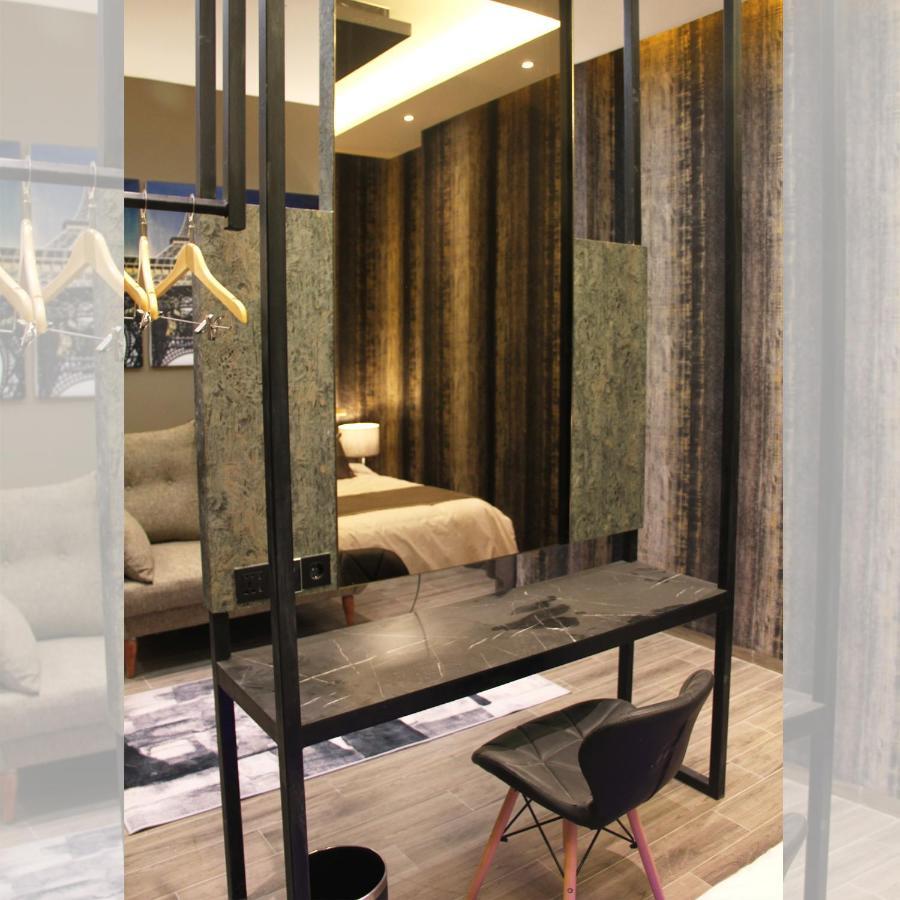 De Paris Hotel Μεντάν Εξωτερικό φωτογραφία