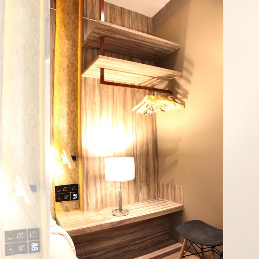 De Paris Hotel Μεντάν Εξωτερικό φωτογραφία