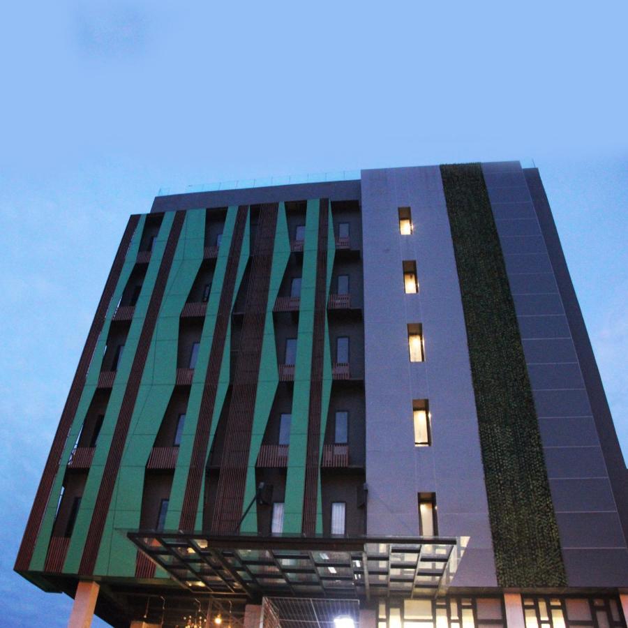 De Paris Hotel Μεντάν Εξωτερικό φωτογραφία