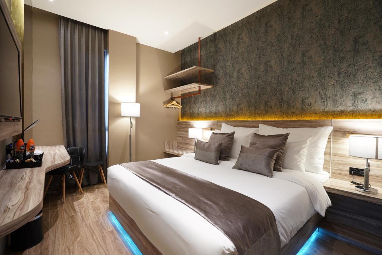 De Paris Hotel Μεντάν Εξωτερικό φωτογραφία