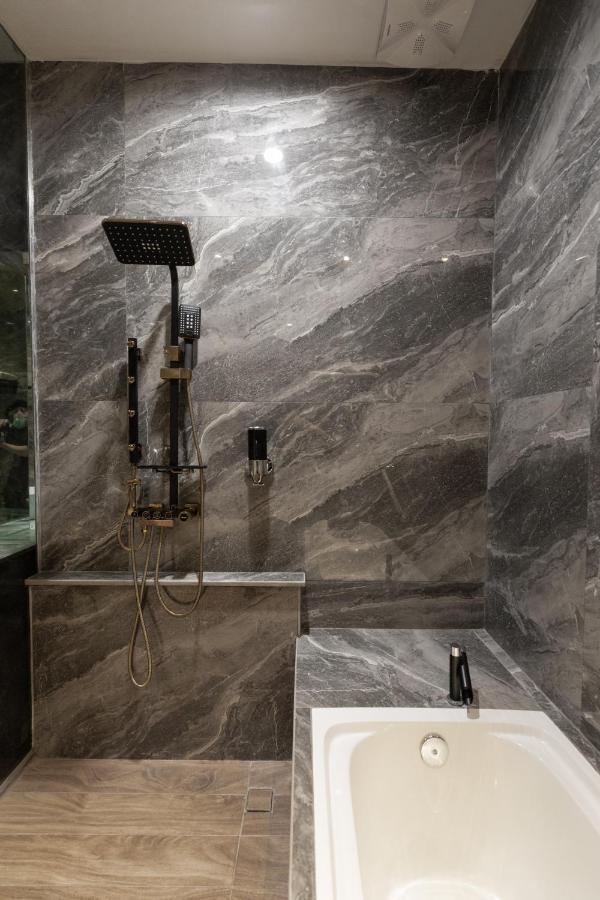 De Paris Hotel Μεντάν Εξωτερικό φωτογραφία
