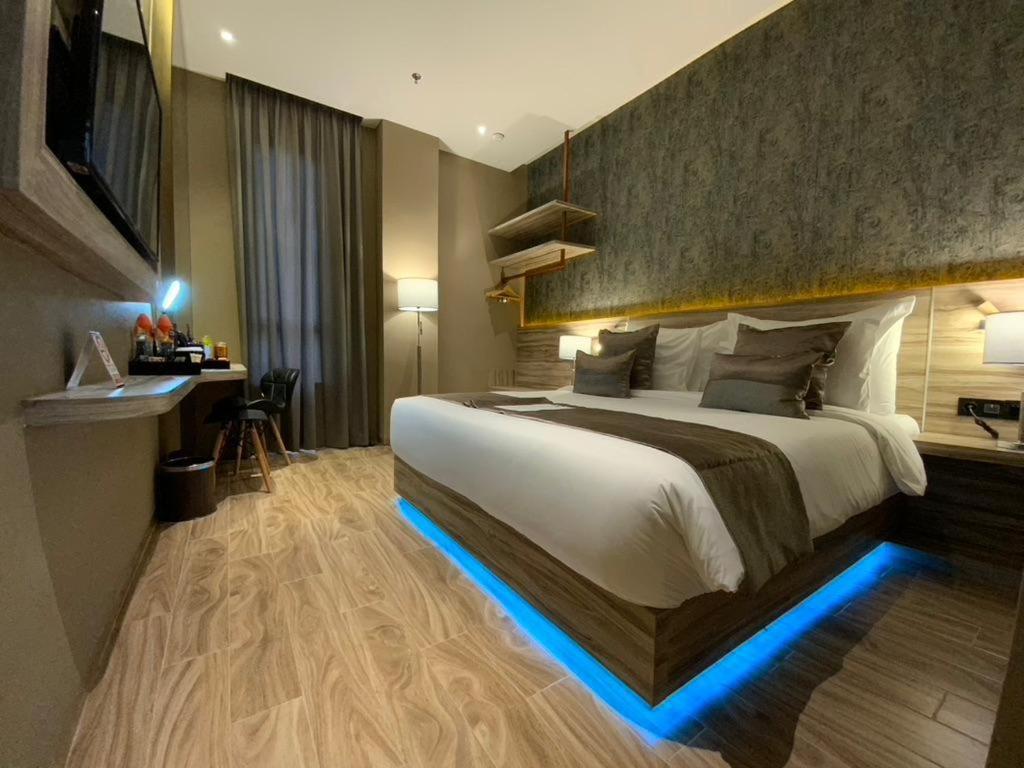 De Paris Hotel Μεντάν Εξωτερικό φωτογραφία